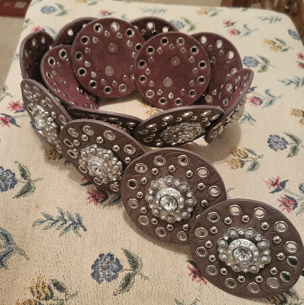 Nocona Jeweled Disc Shaped Belt S - Picture 1 of 5